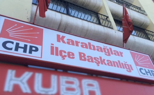 CHP Karabağlar'da skandal! Seçim gecesi toplanan ıslak imzaları çaycı teslim aldı!