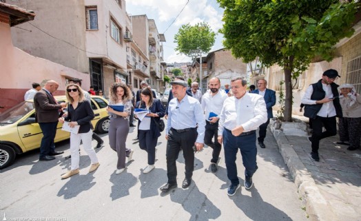 Soyer'den Konak’ta Acil Çözüm turu