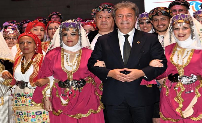 Bornova'da Balkan dansları rüzgarı esti