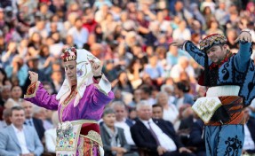 87. Uluslararası Bergama Kermes Festivali'ne muhteşem açılış