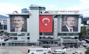 AK Parti İzmir İl Yönetim Kurulu'nda sessiz istifa!