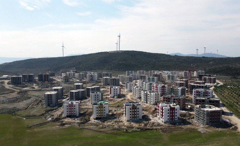 AK Partili Aydın TOKİ hak sahiplerinin yüreğine su serpti