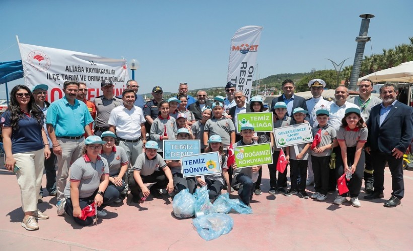 Aliağa sahilinde deniz temizliği yapıldı