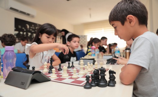 Aliağa’da yaz dönemi satranç kurs kayıtları başlıyor