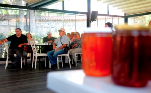 Bornova’da bal gibi eğitim