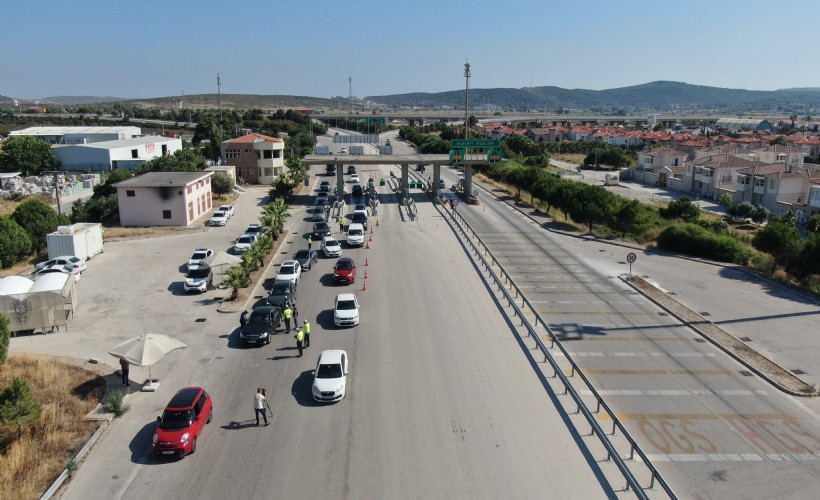 Çeşme’de tatilci yoğunluğu başladı