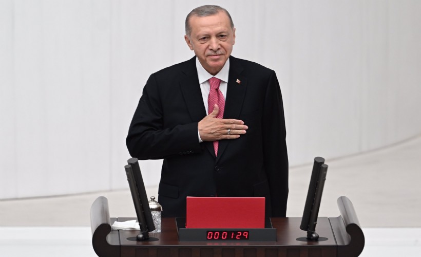 Cumhurbaşkanı Erdoğan Meclis'te yemin etti