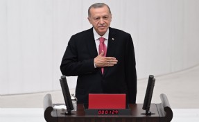 Cumhurbaşkanı Erdoğan Meclis'te yemin etti