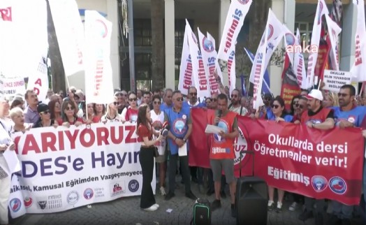 Eğitim İş Sendikası 'ÇEDES Projesi'ni' İzmir'de protesto etti