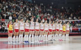 Göztepe Voleybol, 10 oyuncu ile yollarını ayırdı