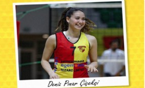 Göztepeli voleybolcuya özel davet