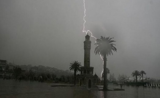 İzmir için 'kuvvetli yağış' uyarısı