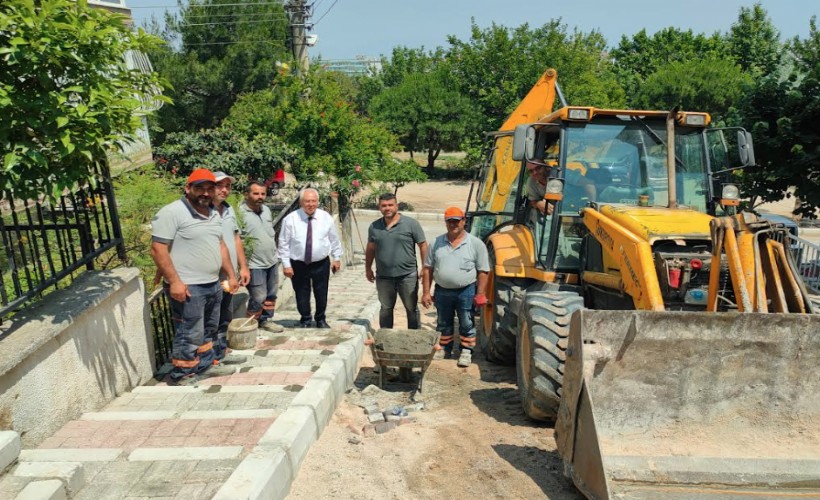 Karabağlar'da kaldırımlar yenileniyor