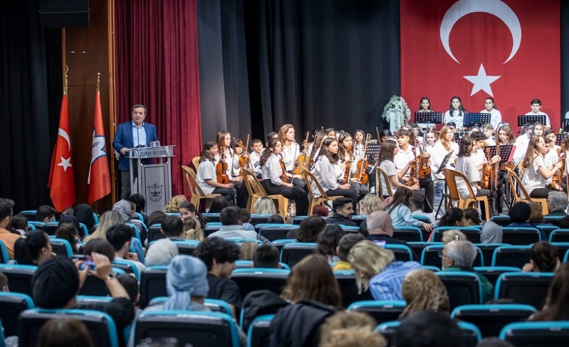 Konaklı çocuk ve gençlerin orkestrası büyüledi