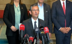 Özgür Özel'den 'CHP liderliğine aday mısınız?' sorusuna yanıt: Sorumluluk almaktan kaçmayacağım