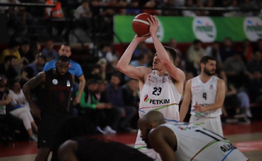 Peyton Aldridge, bir sezon daha Petkimspor’da