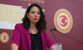 TİP Sözcüsü Kadıgil, okullara din görevlileri atanan projeyi Bakan Tekin’e sordu