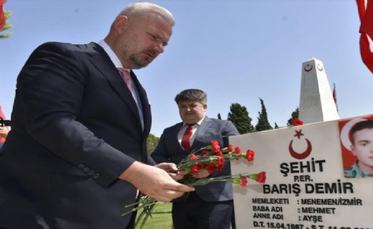 15 Temmuz şehitleri Menemen’de dualarla anıldı