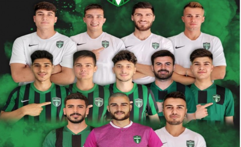 Bornova FK, 12 oyuncusuyla yeniden anlaştı