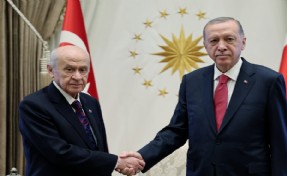 Erdoğan, Bahçeli ile Cumhurbaşkanlığı’nda görüştü!