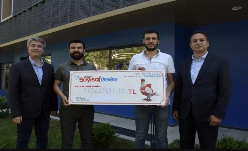 Çılgın Sayısal Loto'da tarihin en büyük ikramiyesini kazandı