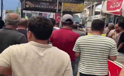 İzmir'de nakliyecilerden akaryakıt zamlarına karşı eylem