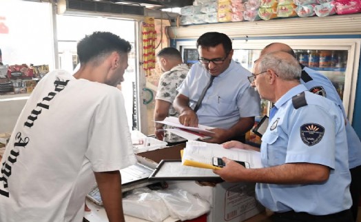 Karabağlar Belediyesi'nden işyerlerinde kapsamlı denetim