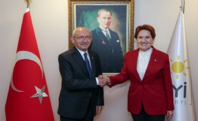 Kılıçdaroğlu, Akşener'i ziyaret etti