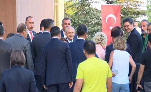 Kılıçdaroğlu, vekillerle bir araya geldi