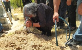 Ablasının cenazesine katılan Gültan Kışanak’a dönüş eziyeti: Elazığ’da bekletilip Sivas’a götürülmüş