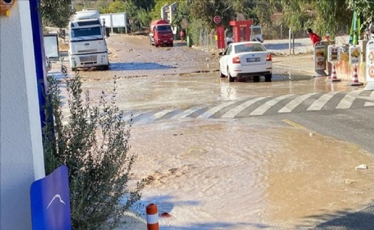 Bodrum'da içme suyu hattında patlama meydana geldi