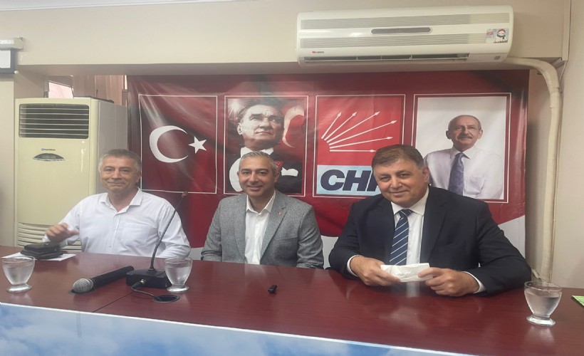 CHP Karşıyaka'da devir teslim töreni yapıldı