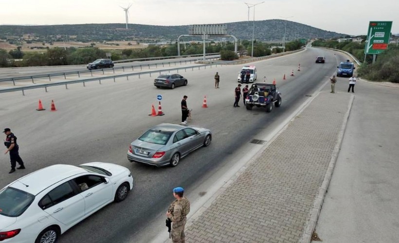 Çeşme'de huzur için polis ve jandarmadan sıkı denetim