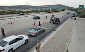 Çeşme'de huzur için polis ve jandarmadan sıkı denetim