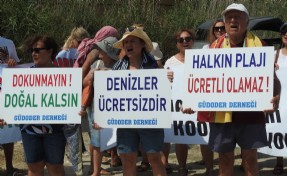 Çeşme’de sahillerin ücretli hale getirilmesine havlulu tepki sürüyor