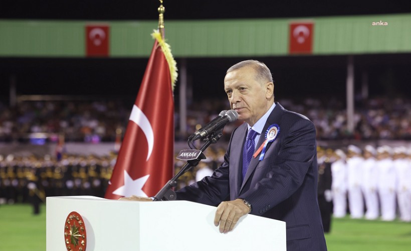 Erdoğan: Türkiye’yi mülteci akınıyla sıkıştırma senaryolarını boşa çıkartıyoruz