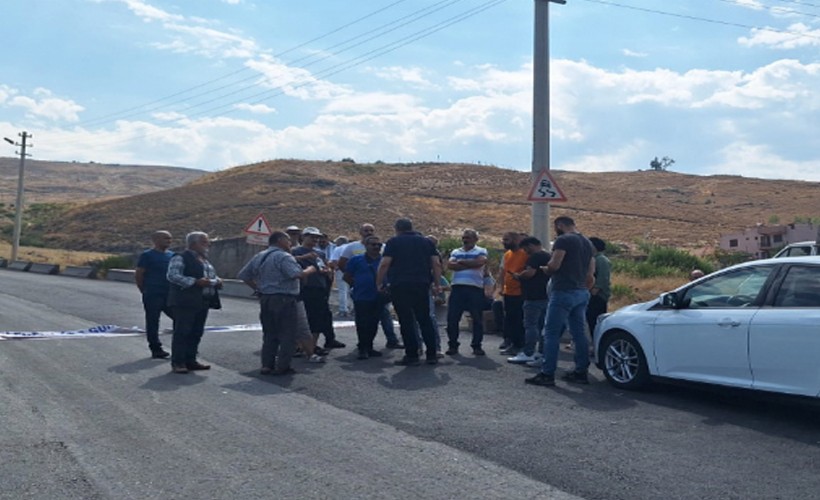 Harmandalı’nda mahalleli çöpe karşı yol kapattı: Mahkeme kararına uyulsun!