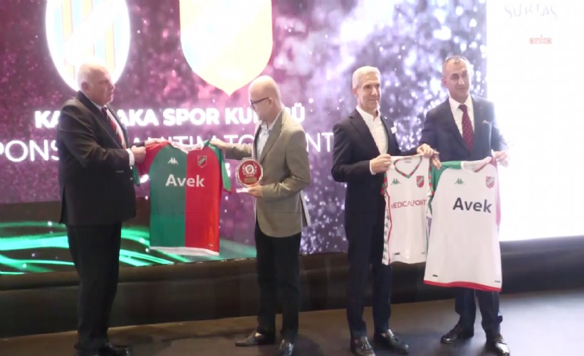 İzmir'in köklü spor kulübü Karşıyaka sponsorlarını tanıttı