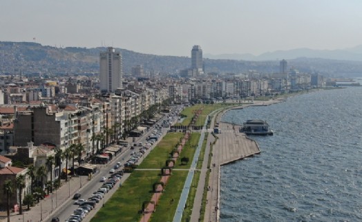 İzmir’de öğrenciler kiradan dertli!