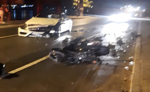 İzmir’de otomobil motosikletle çarpıştı: 1 ölü