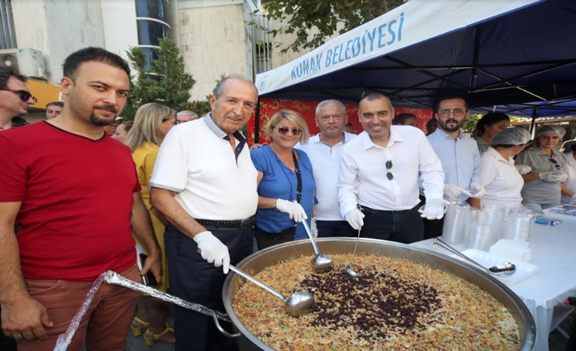 Konak Belediyesi, Muharrem ayı dolayısıyla 5 bin kişiye aşure dağıttı