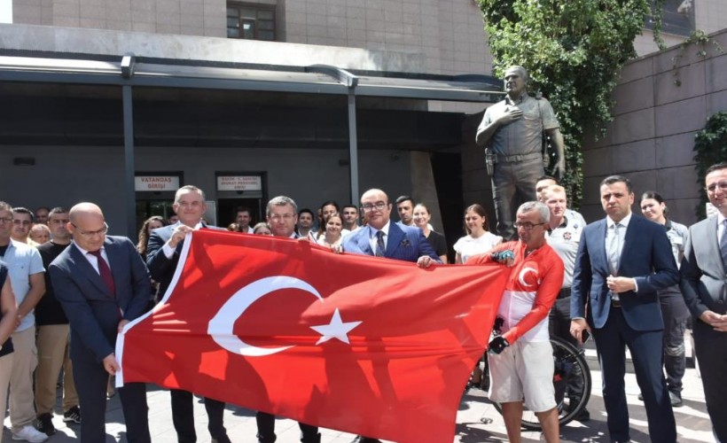 Şehit polis Fethi Sekin için bin 570 kilometre pedallayacak