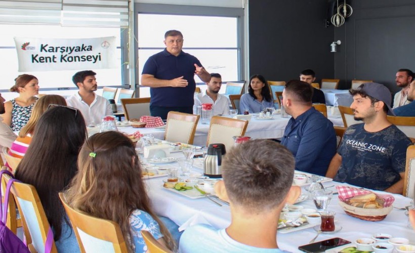 Tugay gençlerle buluştu; 'Gelecek sizin ellerinizde şekillenecek'