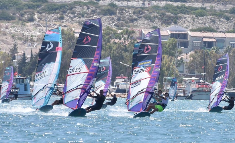 Alaçatı Wind Fest'te Alaçatı’nın rüzgarı çocuk ve gençler için esmeye devam ediyor