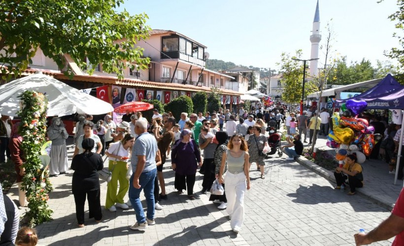 11. Kavacık Üzüm Festivali’ne 'pazar' akını