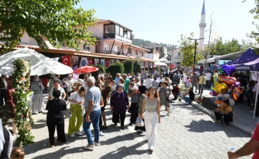 11. Kavacık Üzüm Festivali’ne 'pazar' akını