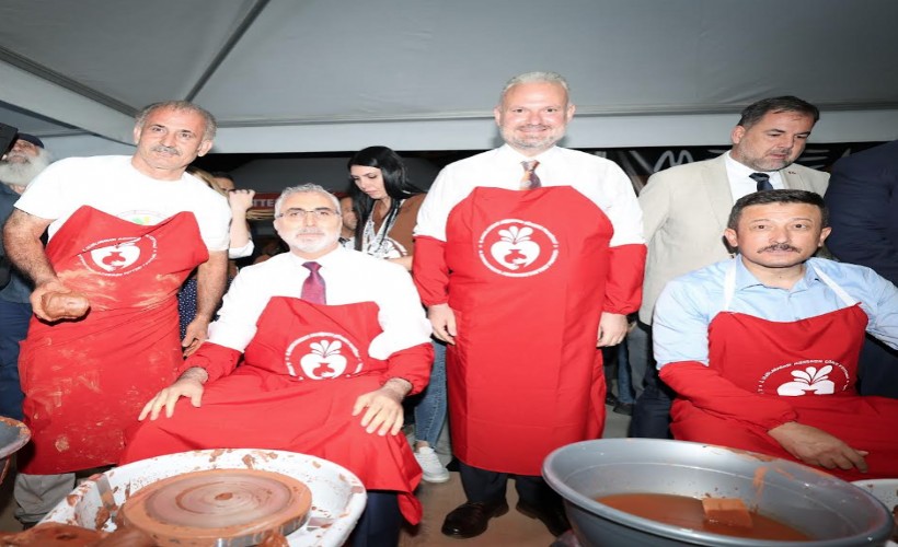 2. Uluslararası Menemen Çömlek Festivali sürüyor