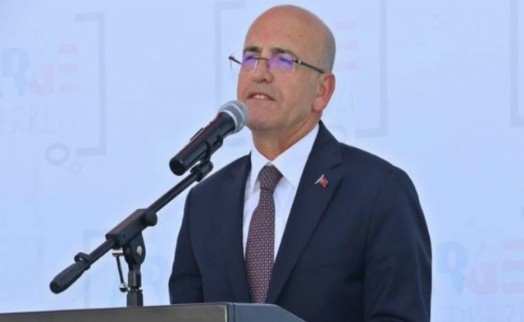 Bakan Mehmet Şimşek'ten 'kredi ve kredi kartlarına düzenleme' sinyali