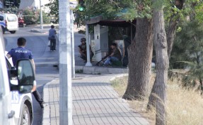 Bekçiyi vuran saldırgan yakalanacağını anlayınca tüfeği başına dayadı