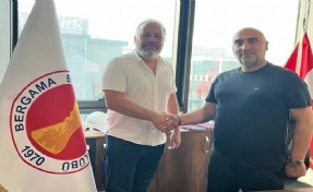 Bergama Belediyespor'da Özden Töraydın ile yollar ayrıldı